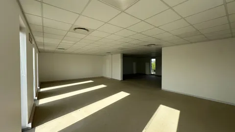 142m2 Office Space for Lease